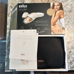 Braun Silk-expert Pro 5 IPL Hair Removal Device - White & Gold